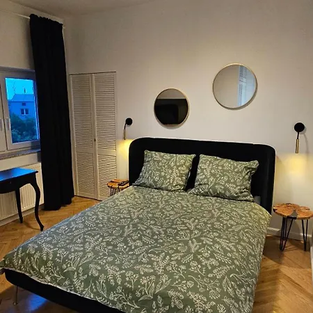 Max Chopina 22 Z Duzym Tarasem アパート